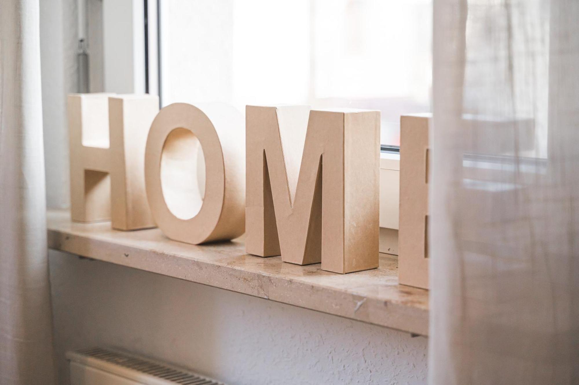 Helle Zentrumsnahe Familienfreundliche Ferienwohnung Фелбах Екстериор снимка