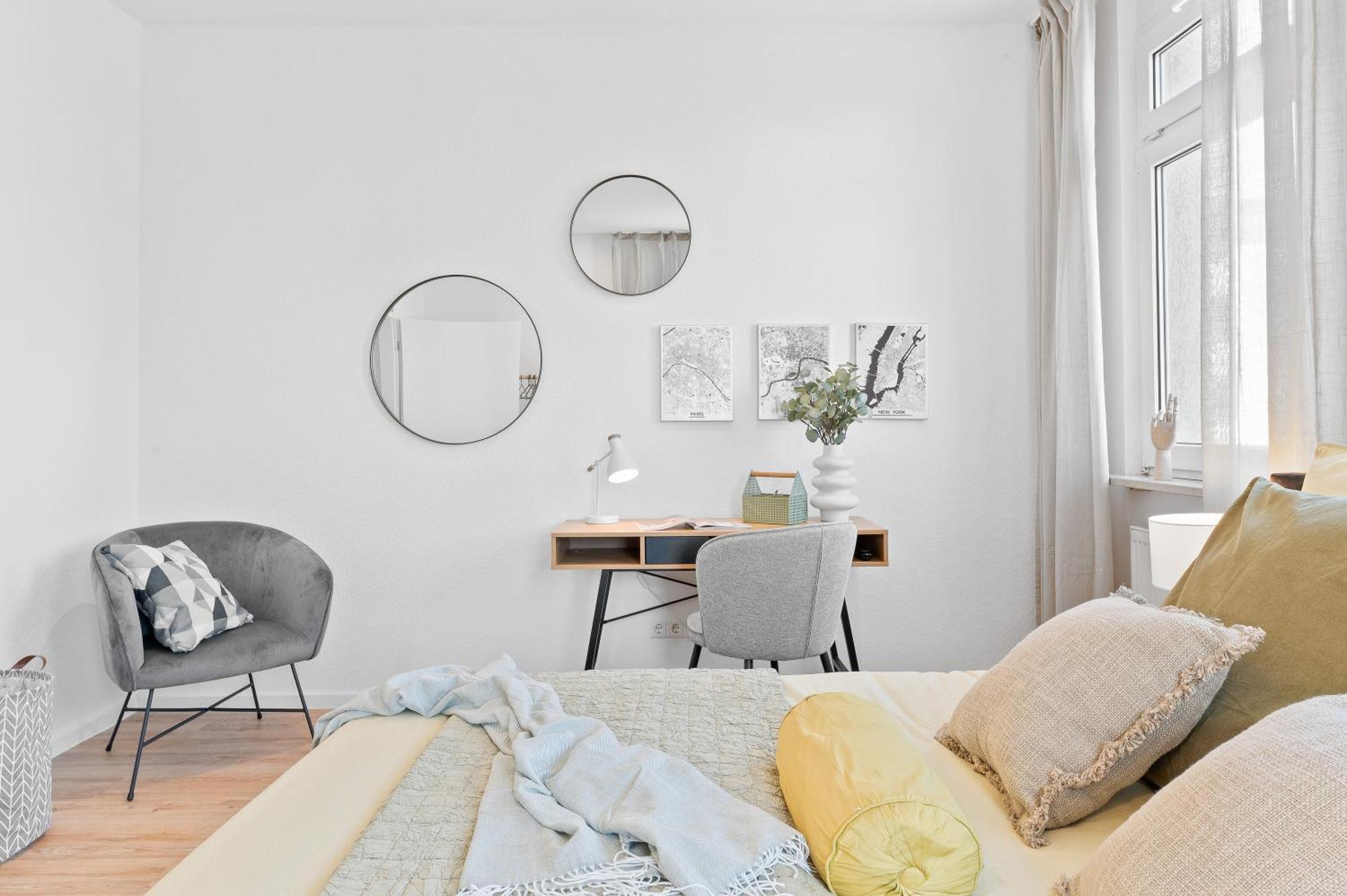 Helle Zentrumsnahe Familienfreundliche Ferienwohnung Фелбах Екстериор снимка